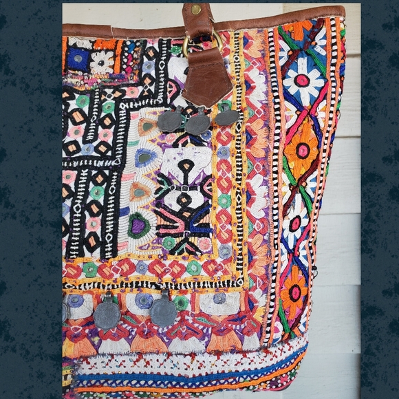 Artisan Banjara zari Boho  Embroidered bag Handmade Patchwork Repurposed - Picture 11 of 16